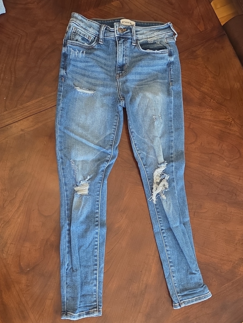 Ripped Light Blue Skinny Jeans for Women - Slim Fit